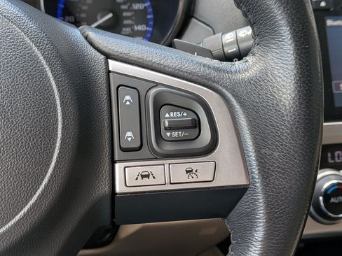 Used 2017 Subaru Outback 2.5i Limited AWD/4WD image 15
