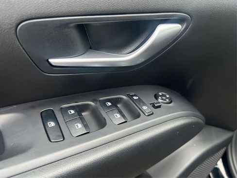 Certified 2024 Hyundai Tucson SE image 20