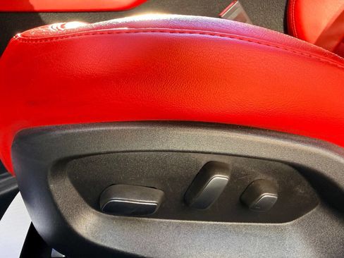 Used 2016 Chevrolet Corvette Z06 w/ 3LZ Preferred Equipment Group image 26