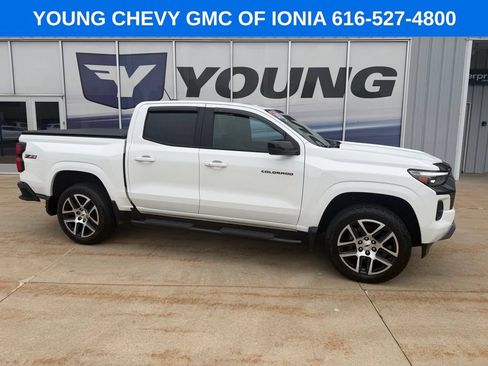 Used 2023 Chevrolet Colorado Z71 w/ Z71 Convenience Package 2 AWD/4WD image 1