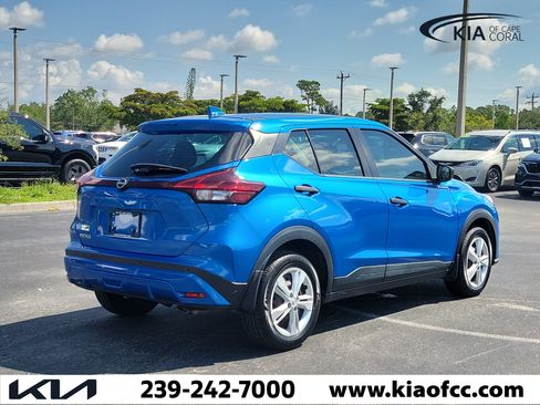 Used 2023 Nissan Kicks S FWD image 6