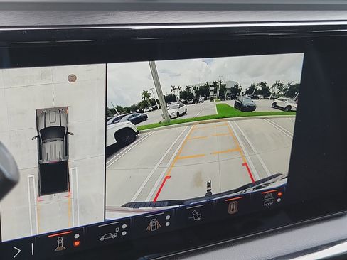 Used 2024 GMC Sierra 3500 AT4 w/ AT4 Preferred Package AWD/4WD image 27