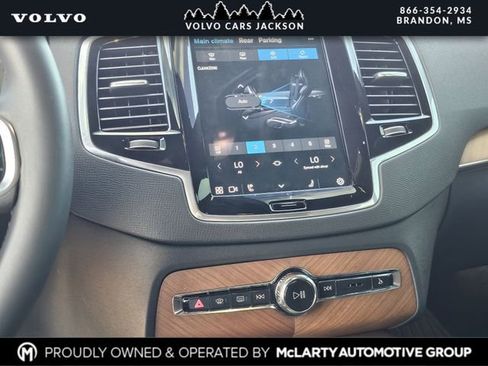 Used 2023 Volvo XC90 B6 Plus w/ Protection Package Premier image 10