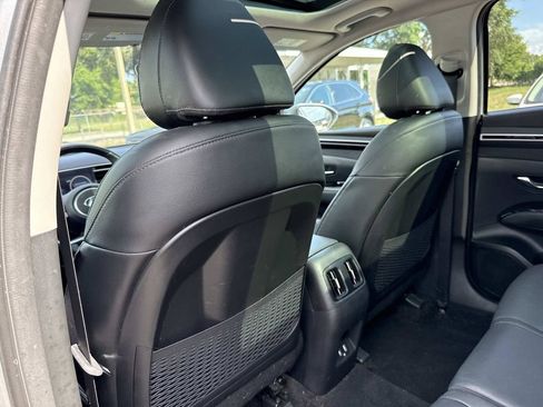 Used 2023 Hyundai Tucson Limited FWD image 12