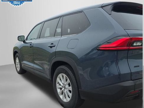 Used 2024 Toyota Grand Highlander AWD image 9