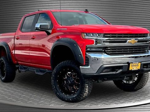 Used 2022 Chevrolet Silverado 1500 LT w/ LPO, Dark Essentials Package AWD/4WD image 3