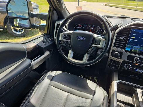 Used 2022 Ford F350 Lariat w/ Tremor Off-Road Package AWD/4WD image 8