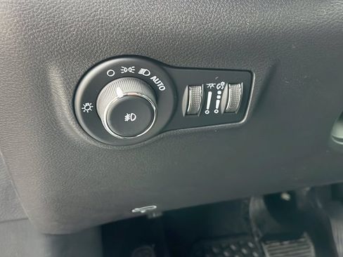 New 2026 Jeep Compass Latitude AWD/4WD image 11