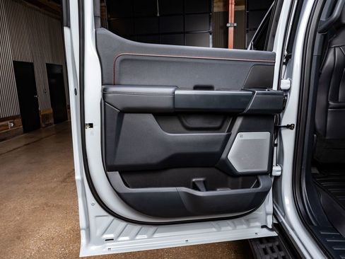 Used 2025 Ford F150 Raptor image 38