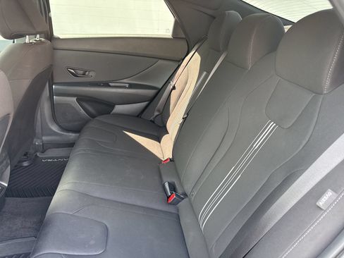 Certified 2025 Hyundai Elantra Sport FWD image 14