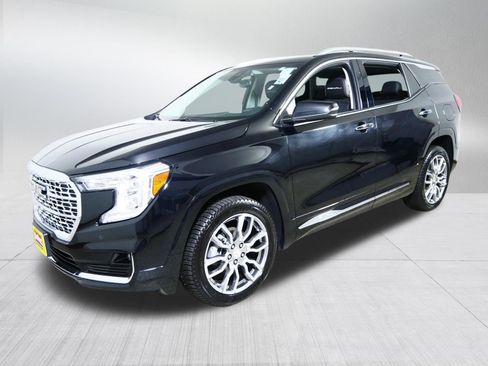 Used 2022 GMC Terrain Denali AWD/4WD image 3