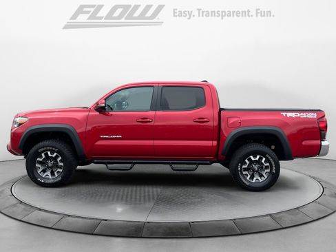 Used 2019 Toyota Tacoma TRD Off-Road image 4