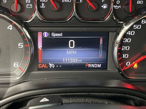 Used 2016 GMC Yukon XL SLT AWD/4WD image 17