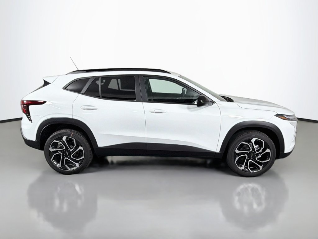 New 2026 Chevrolet Trax RS w/ Driver Confidence Package FWD image 8
