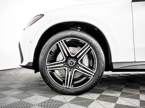 Certified 2024 Mercedes-Benz GLC 300 4MATIC image 4
