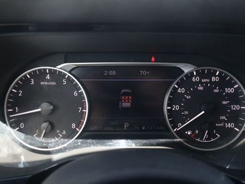 Used 2023 Nissan Pathfinder SL w/ Lighting Package (N92) AWD/4WD image 18