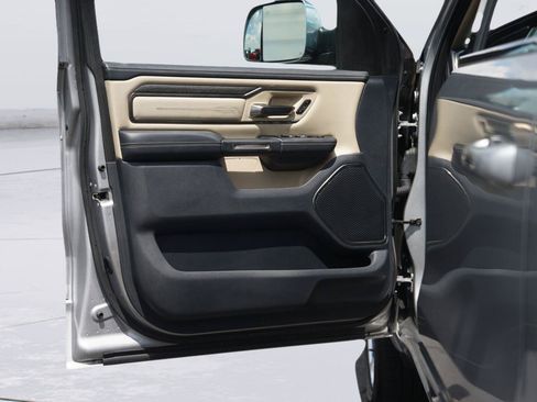 Used 2019 RAM 1500 Limited w/ Advanced Safety Group RWD image 31