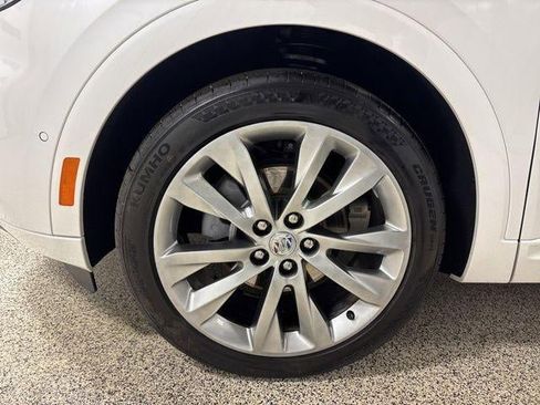 Used 2023 Buick Envision Avenir image 36