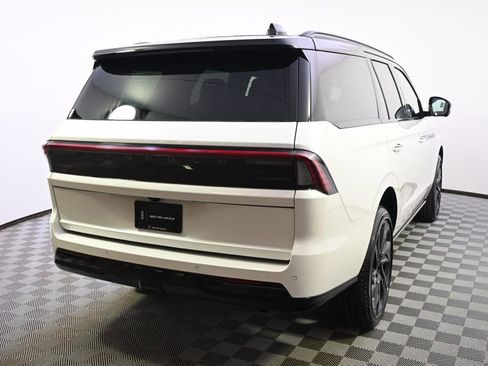 New 2026 Lincoln Navigator Black Label AWD/4WD image 6