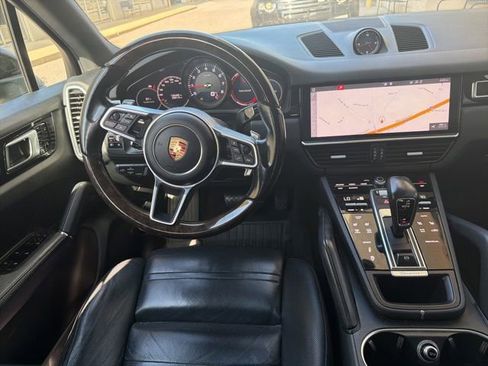 Used 2019 Porsche Cayenne AWD/4WD image 12