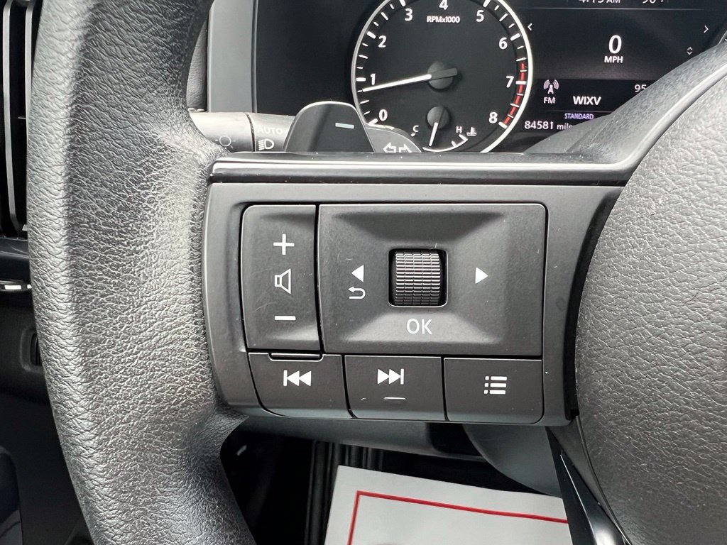Used 2023 Nissan Pathfinder S FWD image 15