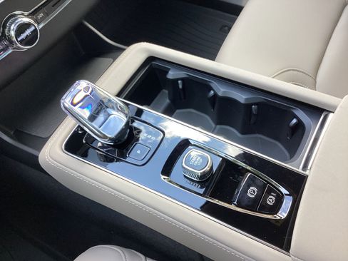 Used 2026 Volvo XC90 B5 Core w/ Protection Package Premier image 29