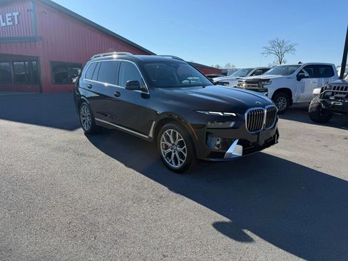 Used 2023 BMW X7 xDrive40i image 1