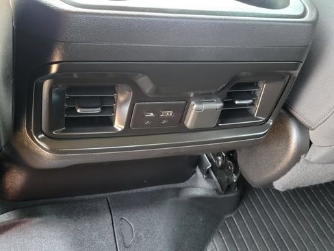Used 2021 Chevrolet Silverado 1500 LT Trail Boss AWD/4WD image 17