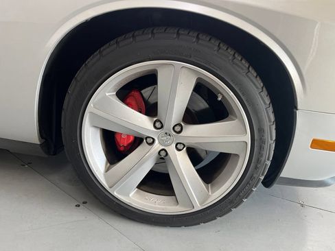 Used 2009 Dodge Challenger SRT8 w/ SRT Option Group II RWD image 17