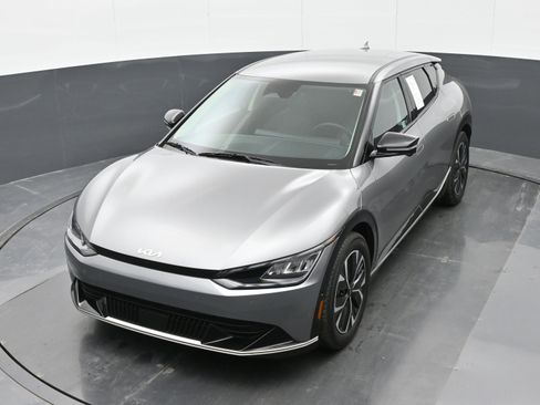 Used 2024 Kia EV6 Wind w/ Wind Technology Package image 33