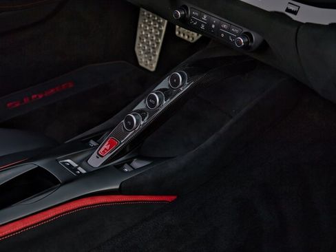 Used 2022 Ferrari 812 GTS RWD image 38