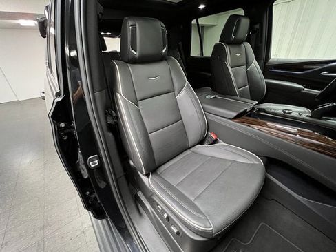 Certified 2024 Cadillac Escalade Premium Luxury w/ Performance Package image 37