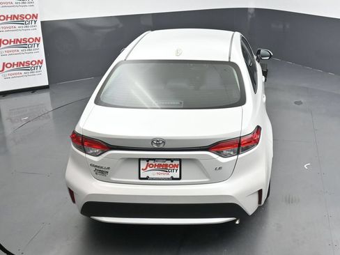 Used 2022 Toyota Corolla LE FWD image 30
