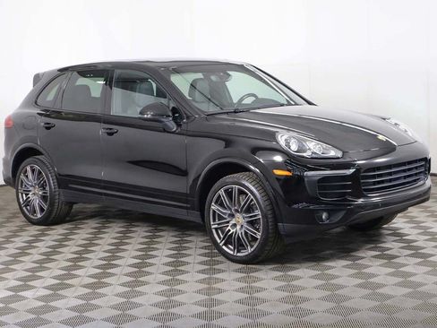 Used 2017 Porsche Cayenne AWD/4WD image 56