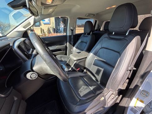 Used 2015 Chevrolet Colorado LT w/ Luxury Package image 14