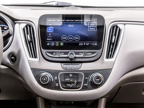Used 2022 Chevrolet Malibu LS FWD image 18