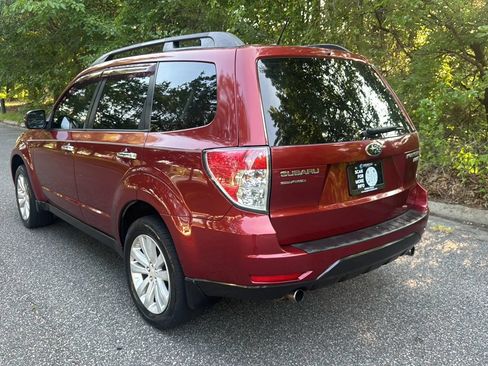 Used 2012 Subaru Forester 2.5X Premium AWD/4WD image 4