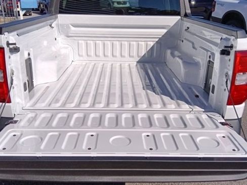 New 2025 Ford Maverick XL image 27