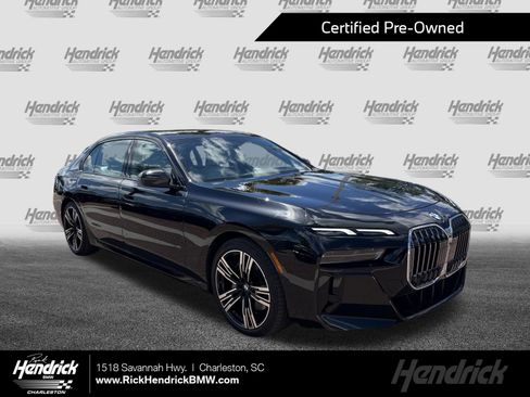 Certified 2025 BMW 740i RWD image 1