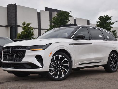New 2026 Lincoln Nautilus Black Label AWD/4WD image 8