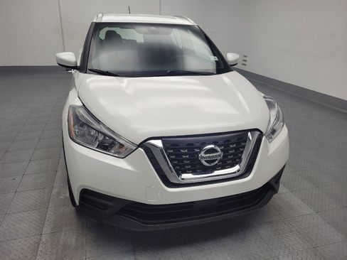 Used 2020 Nissan Kicks SV image 14