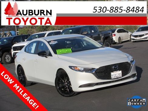 Used 2025 MAZDA MAZDA3 s image 1