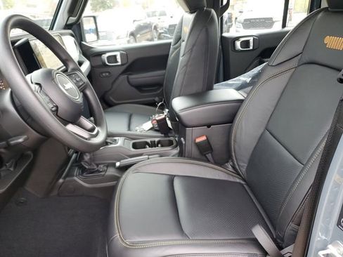 New 2026 Jeep Gladiator Sport image 13