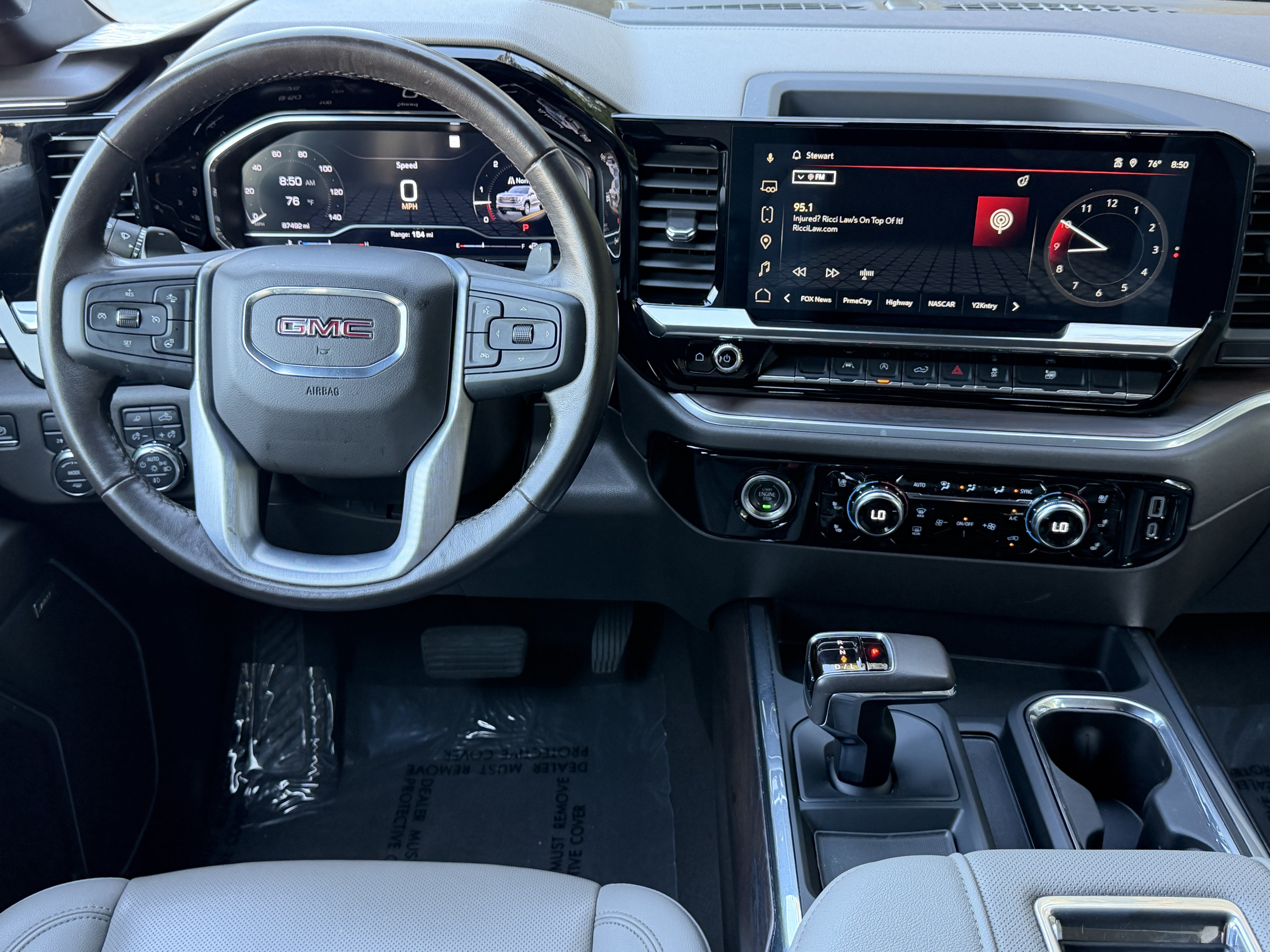 Used 2022 GMC Sierra 1500 SLT w/ SLT Convenience Package AWD/4WD image 25