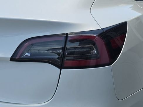 Used 2023 Tesla Model 3 Standard Range RWD image 8