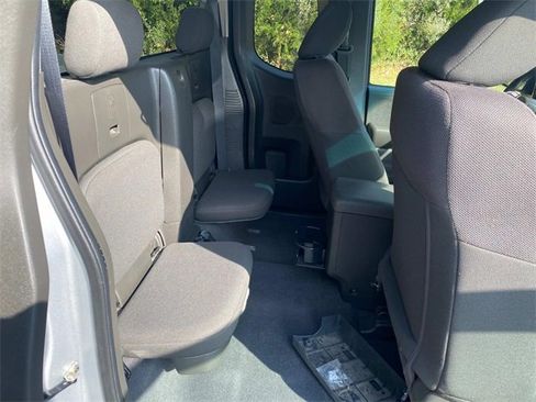 Used 2019 Nissan Frontier S image 31
