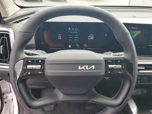 New 2026 Kia Sorento LX image 10