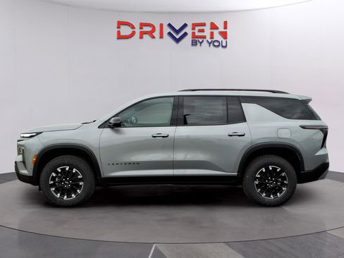 New 2026 Chevrolet Traverse Z71 AWD/4WD image 2