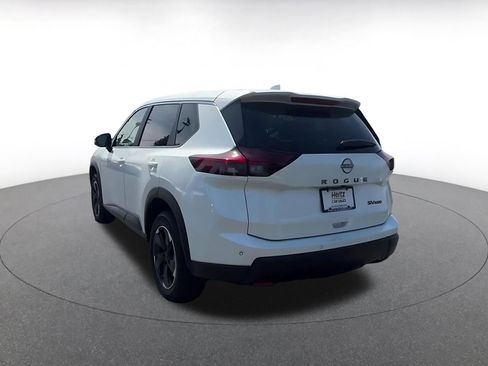 Used 2024 Nissan Rogue SV AWD/4WD image 11