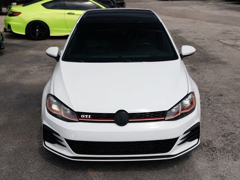Used 2019 Volkswagen GTI SE FWD image 22